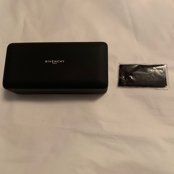 COPY - New Givenchy 2 Piece Sunglass Case - Picture 1 of 4